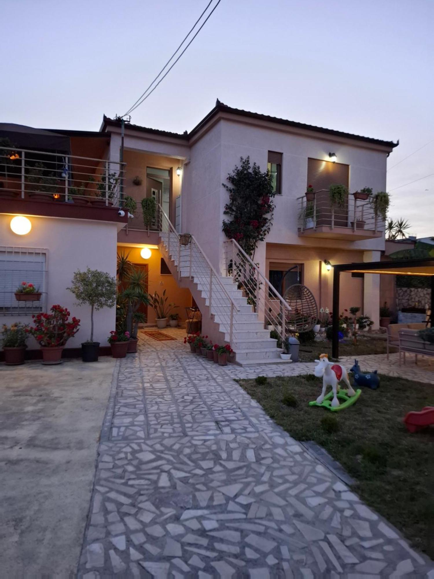 Vila Noar Vlorë 外观 照片